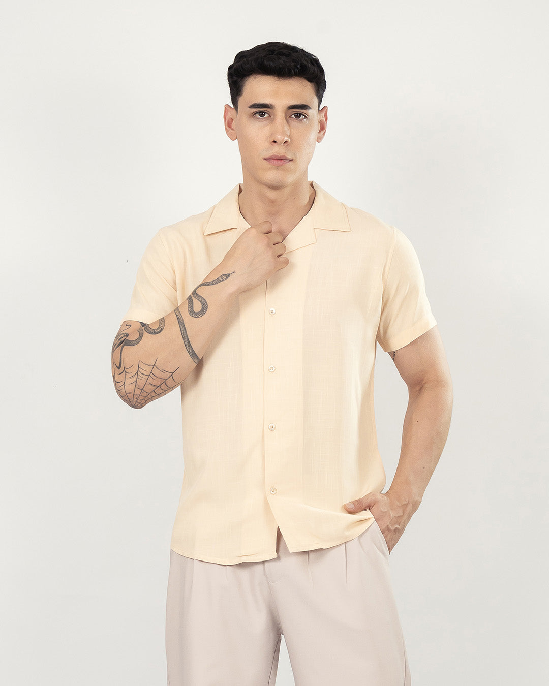 CAMISA M/C BEIGE